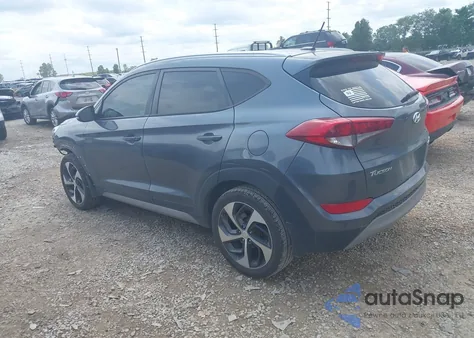 2017 Hyundai Tucson Sport z USA, uszkodzony, nr VIN KM8J3CA24HU268949